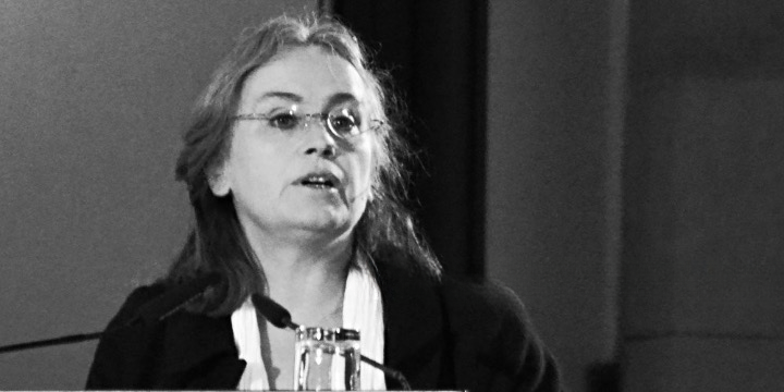 Prof. Dr. Monika Schmitz-Emans Foto: Marcus Cyron / Wikimedia Commons, CC BY 3.0; bearbeitet (S/W)